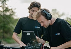 2025-ImpactReport-Image-BusinessMembers-Mixer